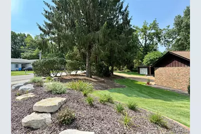 660 Hunters Ridge Drive, Ferguson, MO 63135 - Photo 37