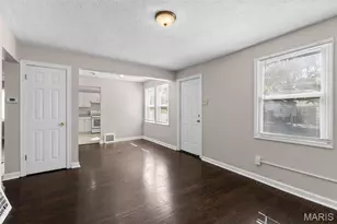 5615 Beldon Dr, Flordell Hills, MO 63136 - Photo 7