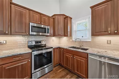 307 Glasgow Drive, Saint Charles, MO 63301 - Photo 5
