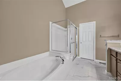 307 Glasgow Drive, Saint Charles, MO 63301 - Photo 19