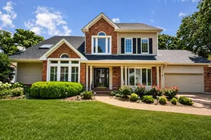 16557 Baxter Forest Ridge Dr, Chesterfield, MO 63005 - Photo 1
