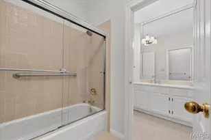 16557 Baxter Forest Ridge Dr, Chesterfield, MO 63005 - Photo 41