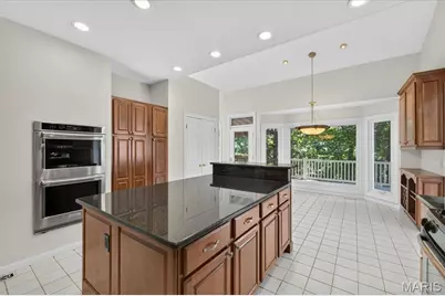 16557 Baxter Forest Ridge Drive, Chesterfield, MO 63005 - Photo 25