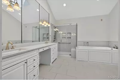 16557 Baxter Forest Ridge Drive, Chesterfield, MO 63005 - Photo 29