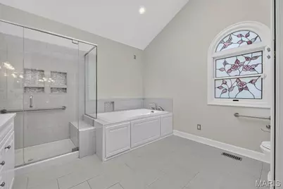 16557 Baxter Forest Ridge Drive, Chesterfield, MO 63005 - Photo 37