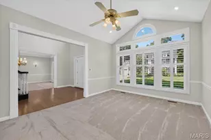 16557 Baxter Forest Ridge Dr, Chesterfield, MO 63005 - Photo 9
