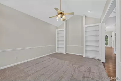 16557 Baxter Forest Ridge Drive, Chesterfield, MO 63005 - Photo 7