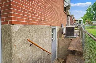 701 Ave H, Saint Louis, MO 63125 - Photo 23