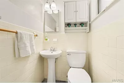 701 Avenue H, Saint Louis, MO 63125 - Photo 15