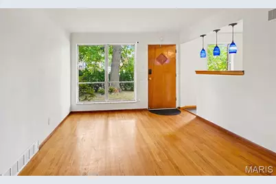 701 Avenue H, Saint Louis, MO 63125 - Photo 5