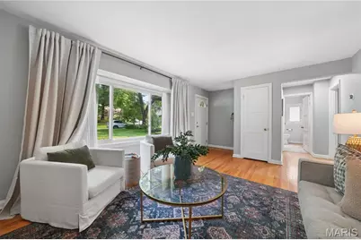 9722 Greenwood Terrace, Saint Louis, MO 63119 - Photo 5