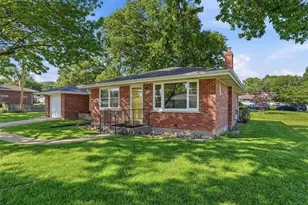 3631 Park Crest Dr, Saint Louis, MO 63125 - Photo 5
