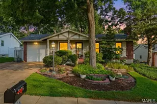 2005 Cleopatra Dr, Fenton, MO 63026 - Photo 1
