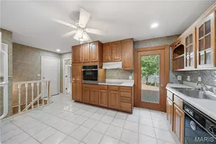2005 Cleopatra Dr, Fenton, MO 63026 - Photo 7