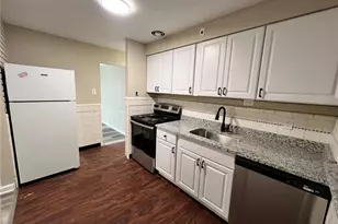 10518 Ewell Dr, Saint Louis, MO 63137 - Photo 7