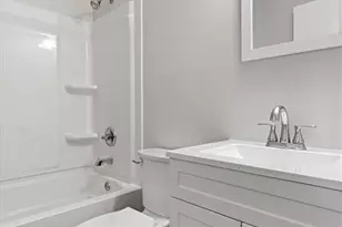 775 Montmartre Dr, Saint Louis, MO 63141 - Photo 23