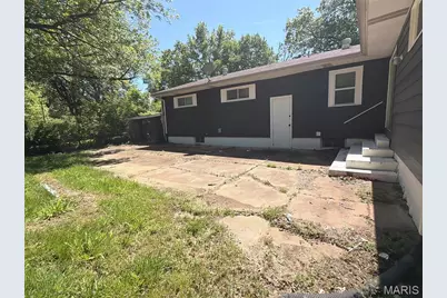 10132 Tamworth Drive, Dellwood, MO 63136 - Photo 13