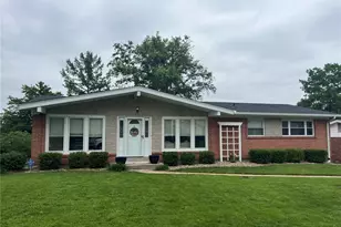 4640 Tauneybrook Dr, Saint Louis, MO 63128 - Photo 1