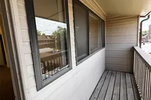2009 S 11th St, Saint Louis, MO 63104 - Photo 15