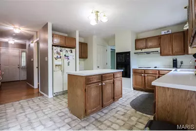 1341 Montevale Court, Fenton, MO 63026 - Photo 3