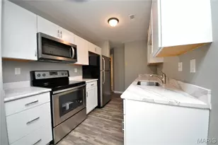 391 W Wood St, Troy, MO 63379 - Photo 9