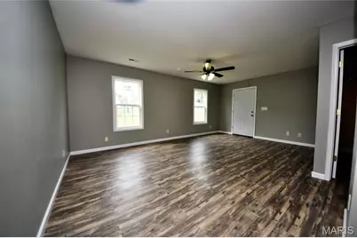 391 W Wood Street, Troy, MO 63379 - Photo 7