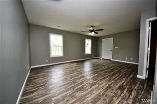 391 W Wood St, Troy, MO 63379 - Photo 7