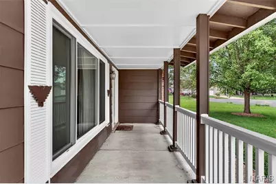 9512 Carnival Drive, Saint Louis, MO 63126 - Photo 3
