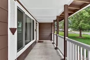 9512 Carnival Dr, Saint Louis, MO 63126 - Photo 3
