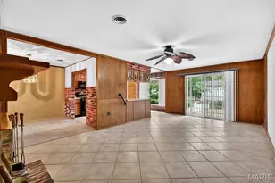 9512 Carnival Dr, Saint Louis, MO 63126 - Photo 9