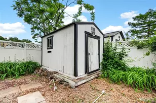 9512 Carnival Dr, Saint Louis, MO 63126 - Photo 49