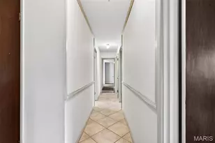 9512 Carnival Dr, Saint Louis, MO 63126 - Photo 27