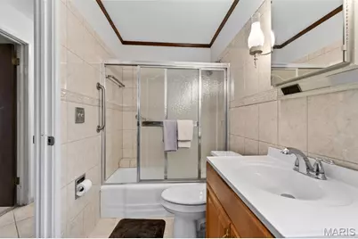 9512 Carnival Drive, Saint Louis, MO 63126 - Photo 35