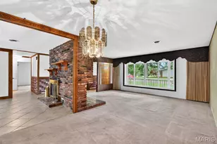 9512 Carnival Dr, Saint Louis, MO 63126 - Photo 7
