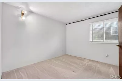 9512 Carnival Drive, Saint Louis, MO 63126 - Photo 31