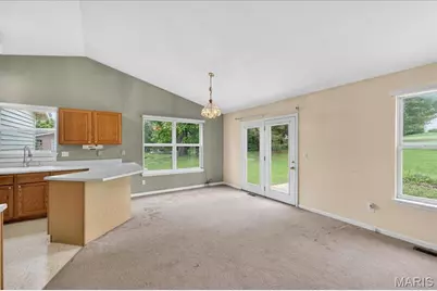 1942 Kesha Court, Pacific, MO 63069 - Photo 9