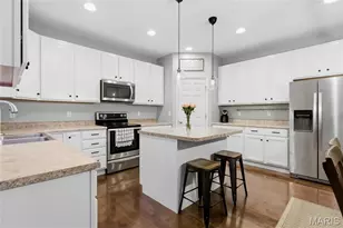 49 San Marino Pkwy, Fenton, MO 63026 - Photo 9
