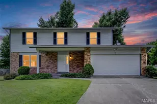 12 Northstar Ct, Saint Peters, MO 63376 - Photo 1