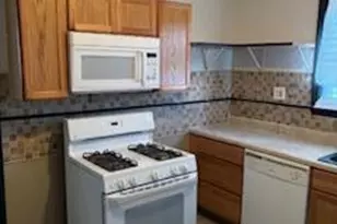 6203 Tyndall Dr, Saint Louis, MO 63134 - Photo 9