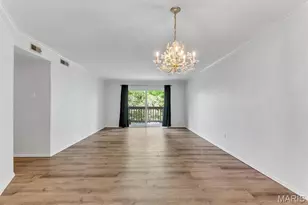 5375 N Kenrick Parke Dr, Saint Louis, MO 63119 - Photo 5