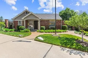 5375 N Kenrick Parke Dr, Saint Louis, MO 63119 - Photo 31