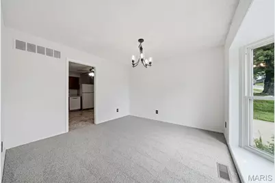 1737 Rosearbor Drive, Saint Louis, MO 63146 - Photo 11