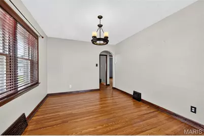 9322 Mackenzie Road, Affton, MO 63123 - Photo 11