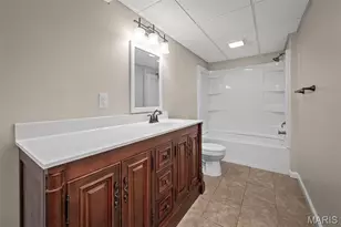 915 Hunter Chaise Dr, Wentzville, MO 63385 - Photo 33