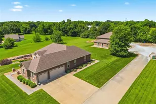 2011 Alana Ln, Saint Paul, MO 63366 - Photo 5