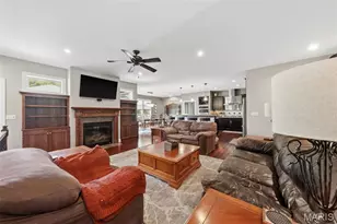 2011 Alana Ln, Saint Paul, MO 63366 - Photo 9