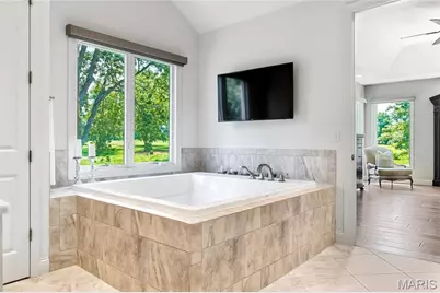 50 Meadowbrook Country Club Estate, Ballwin, MO 63011 - Photo 41
