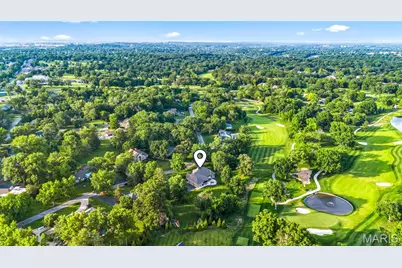 50 Meadowbrook Country Club Estate, Ballwin, MO 63011 - Photo 5