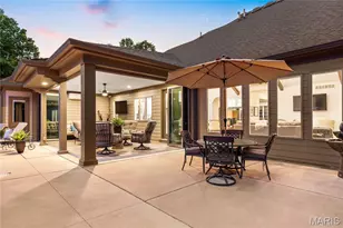 50 Meadowbrook Country Club Estate, Ballwin, MO 63011 - Photo 9