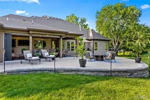 50 Meadowbrook Country Club Estate, Ballwin, MO 63011 - Photo 13
